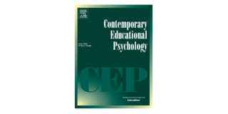Dunkelgrüner Hintergrund mit weißen Schriftzug Contemporary Educational Psychology und hellgrünen Schriftzug CEP