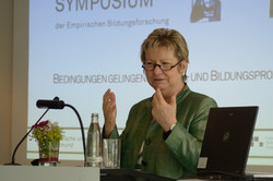 2. Symposium Rede Foto von einer Person zur Eröffnung des 2. Dortmunder Symposiums am Pult