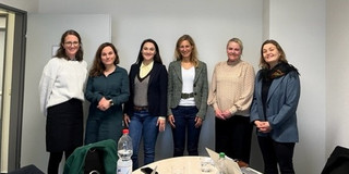 Gruppenfoto von Wissenschaftlerinnen beim internationalen Austausch
