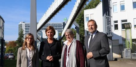 2. Bildungsdialog Gruppenbild Gruppenfoto mit Prof. Dr. Nele McElvany, Yvonne Gebauer, Prof. Dr. Barbara Welzel und Prof. Dr. Thomas Goll
