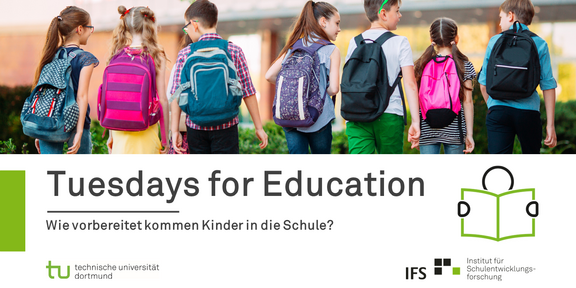 Foto von Grundschüler*innen mit Schulrucksäcken, die sich auf dem Schulweg befinden