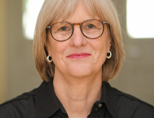 Porträtfoto von Petra Stanat