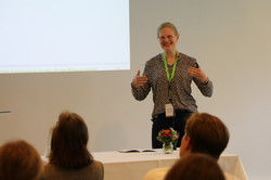 Foto von Katrin Böhme beim Vortrag