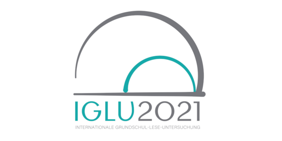 Grauer und türkiser Bogen mit darunterliegenden türkis-grauen Schriftzug des Projektnamens IGLU 2021 Internationale Grundschul-Lese-Untersuchung