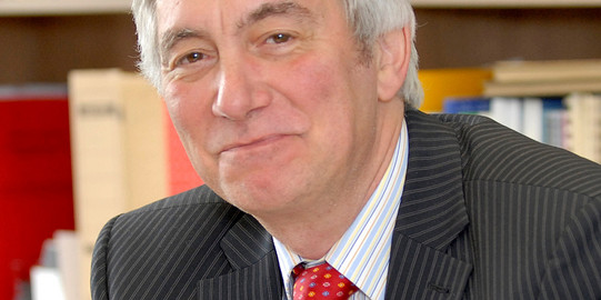 Porträt von Heinz Günter Holtappels