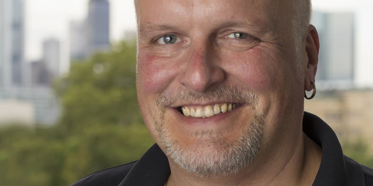 Porträt von Prof. Dr. Holger Horz