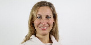 Porträtfoto von Prof. Dr. Charlotte Dignath