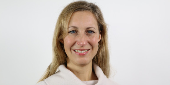 Porträtfoto von Prof. Dr. Charlotte Dignath
