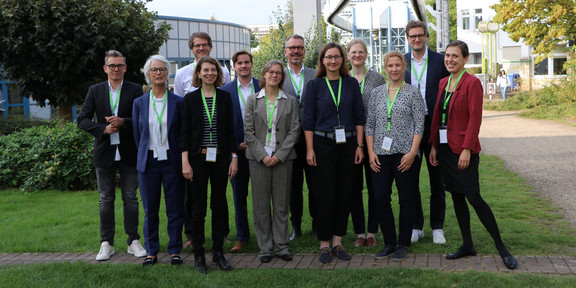 Gruppenfoto der Referent*innen des 7. IFS-Bildungsdialogs