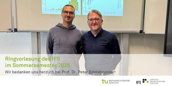 Ringvorlesung mit Edelsbrunner Foto von Prof. Dr. Peter Edelsbrunner und Dr. Alexander Naumann vor dem Whiteboard