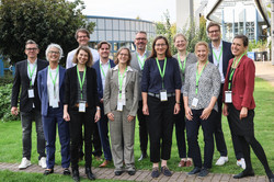 Gruppenfoto der Referent*innen des 7. IFS-Bildungsdialogs