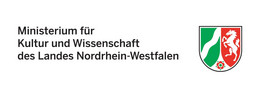 Schwarzer Schriftzug und Wappen Nordrhein-Westfalens des Förderers Ministerium für Kultur und Wissenschaft des Landes Nordrhein-Westfalen