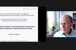 Kachelansicht von der ersten Vortragsfolie und Prof. Dr. Elmar Souvignier